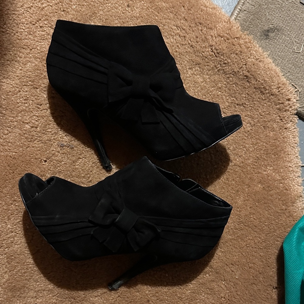 Aldo Black Peep-Toe Bow Heeled Boots